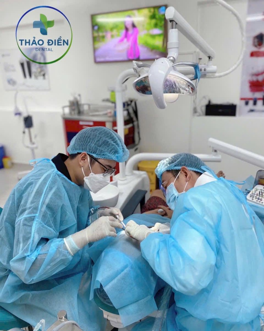lấy mỡ bọng mắt dưới địa chỉ uy tín