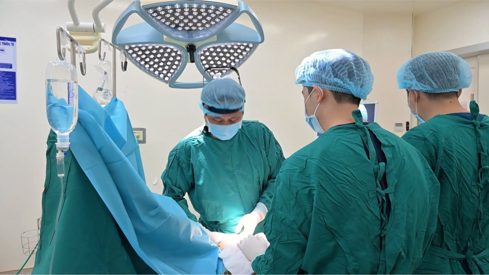 nâng ngực cấy mỡ tự thân bệnh viện thảo điền